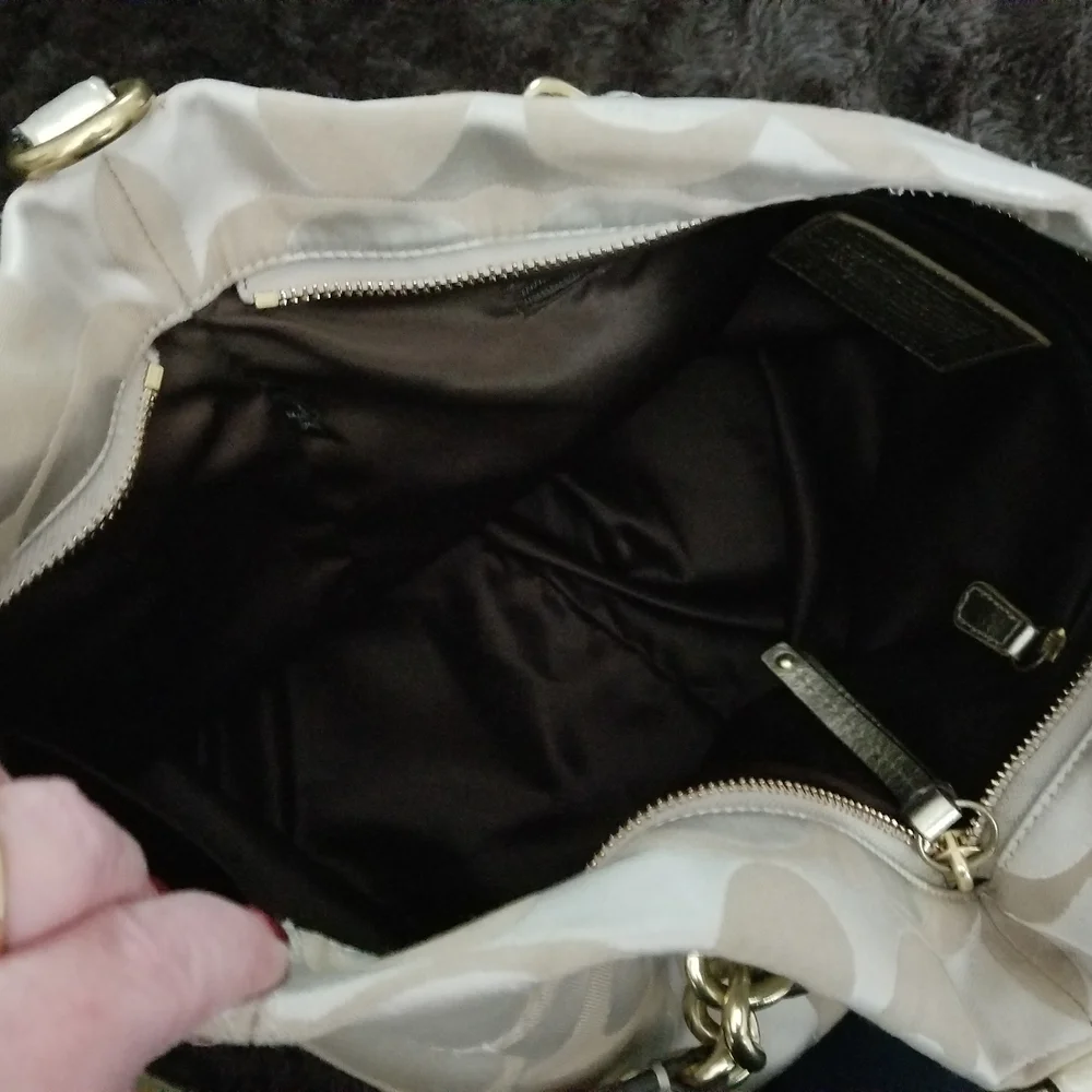 Coach Cream and Gold Signature Shoulder Bag with Slouchy Silhouette - Picture 5 of 11